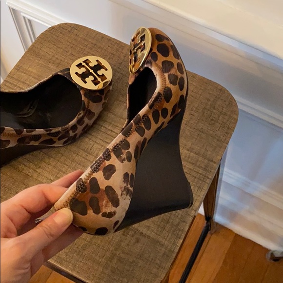 Tory Burch leopard wedges - Picture 5 of 9